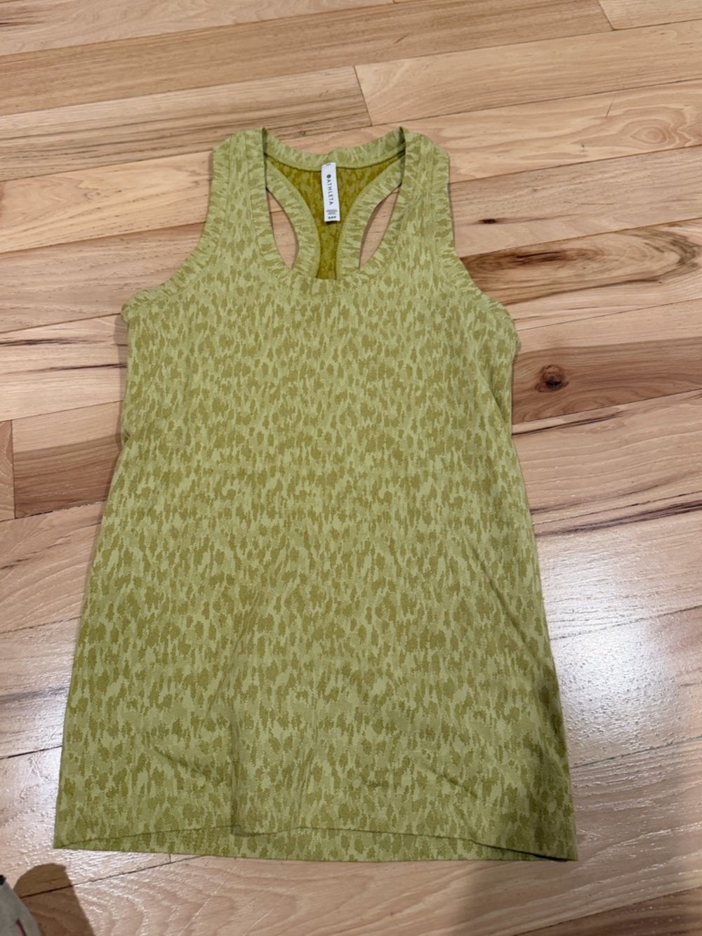 Athleta Momentum Print Tank in a yellow/lime green color - XXS!